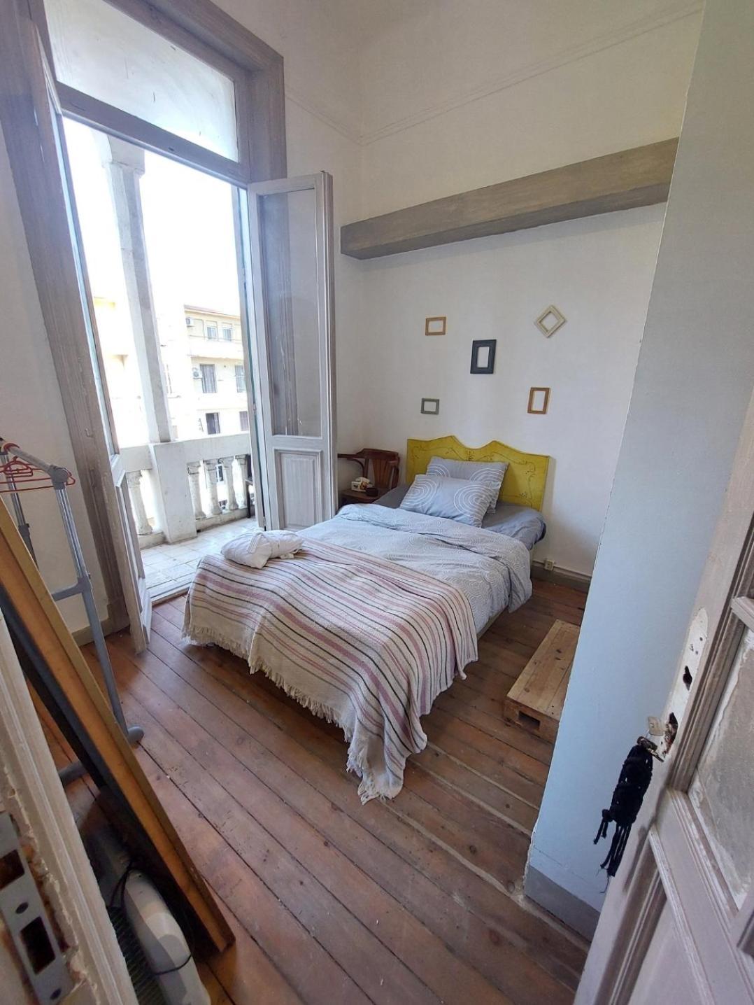 Arab Hostel, Welcoming All Solo And Groups Travellers But, Unmarried Couples Not Allowed Alexandria Kültér fotó