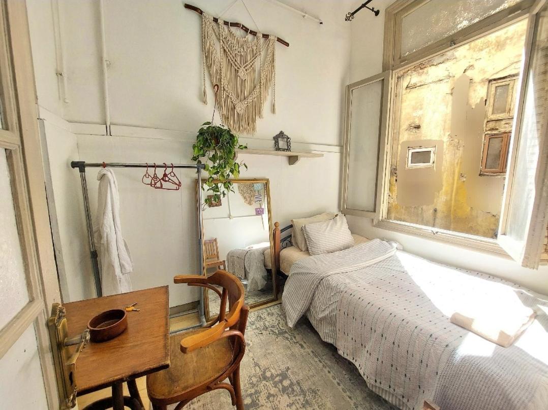 Arab Hostel, Welcoming All Solo And Groups Travellers But, Unmarried Couples Not Allowed Alexandria Kültér fotó